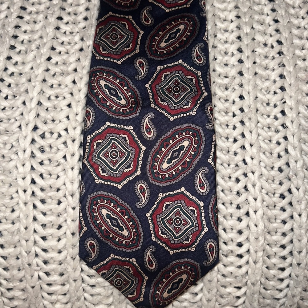 Bert Pulitzer tie